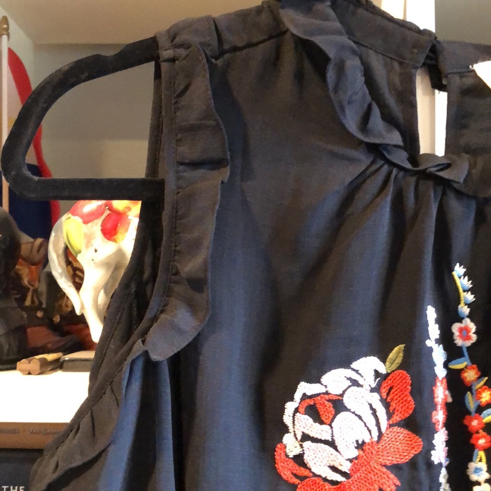 BLU PEPPER PLUS Cold Shoulder long sleeve top. - Picture 4 of 12